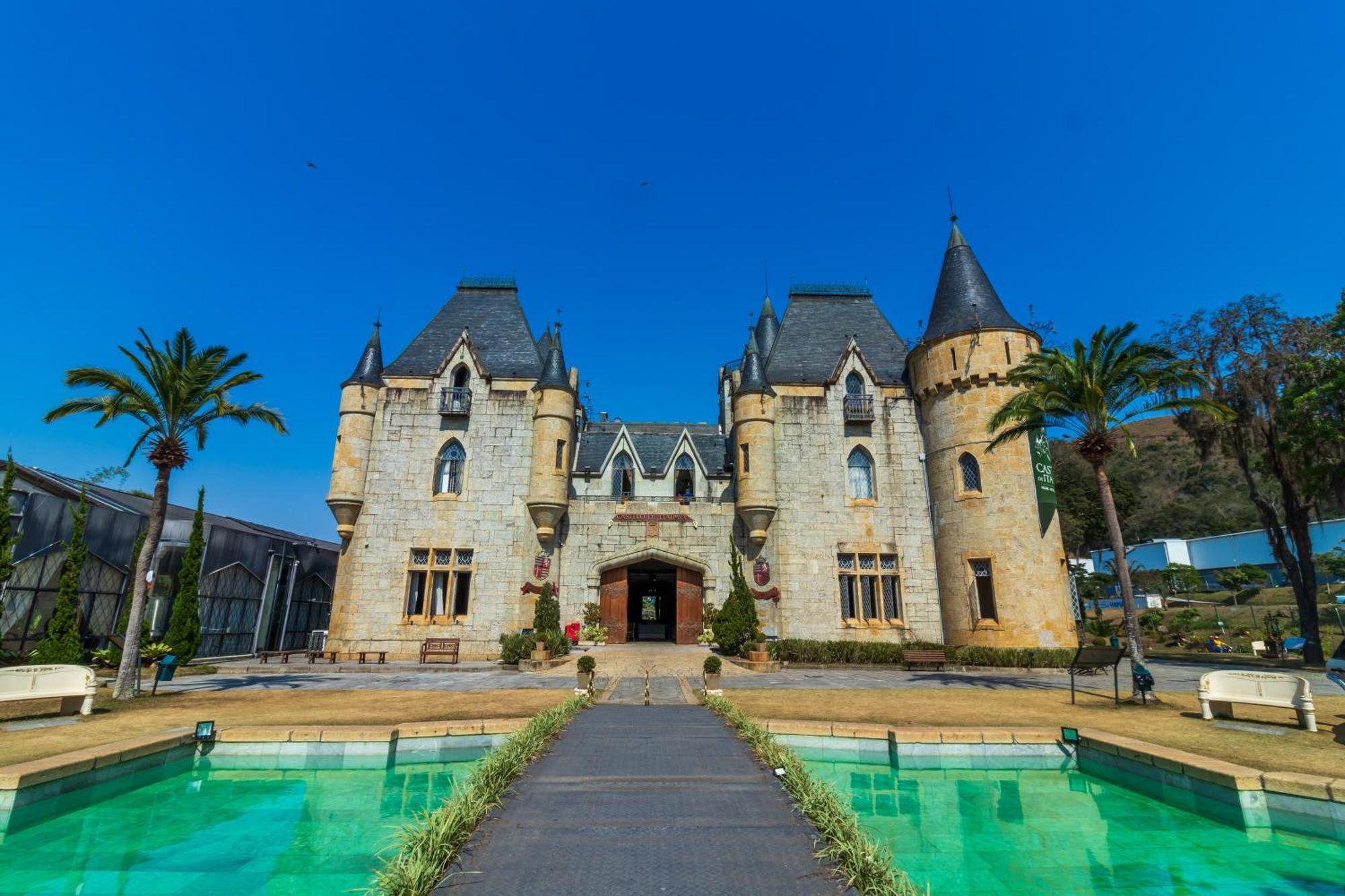 Castelo De Itaipava - Hotel, Eventos E Gastronomia Bagian luar foto